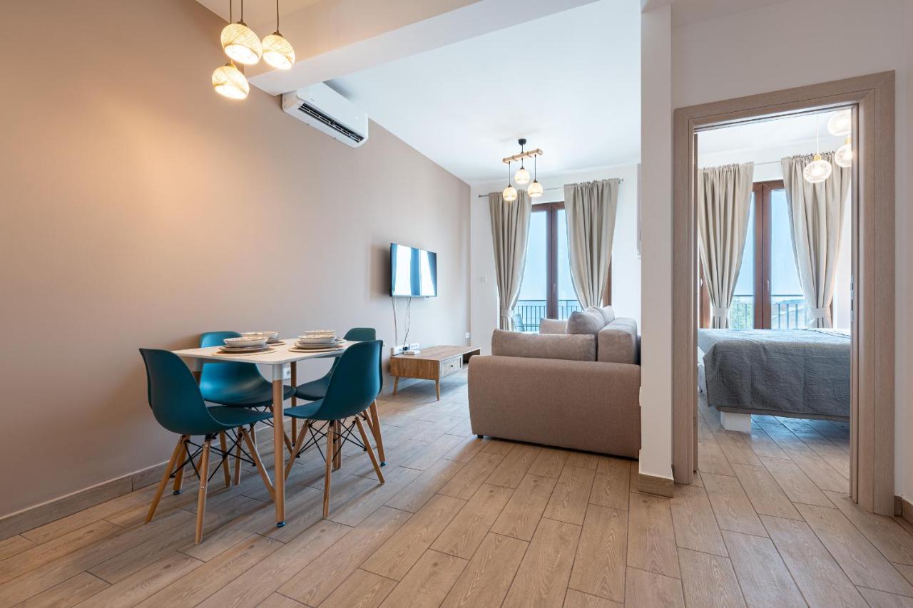Niki Apartments Przno Светі-Стефан Екстер'єр фото