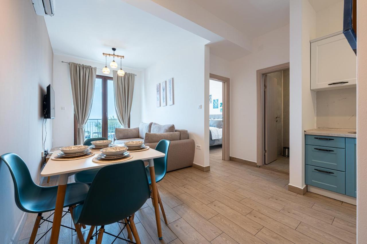 Niki Apartments Przno Светі-Стефан Екстер'єр фото