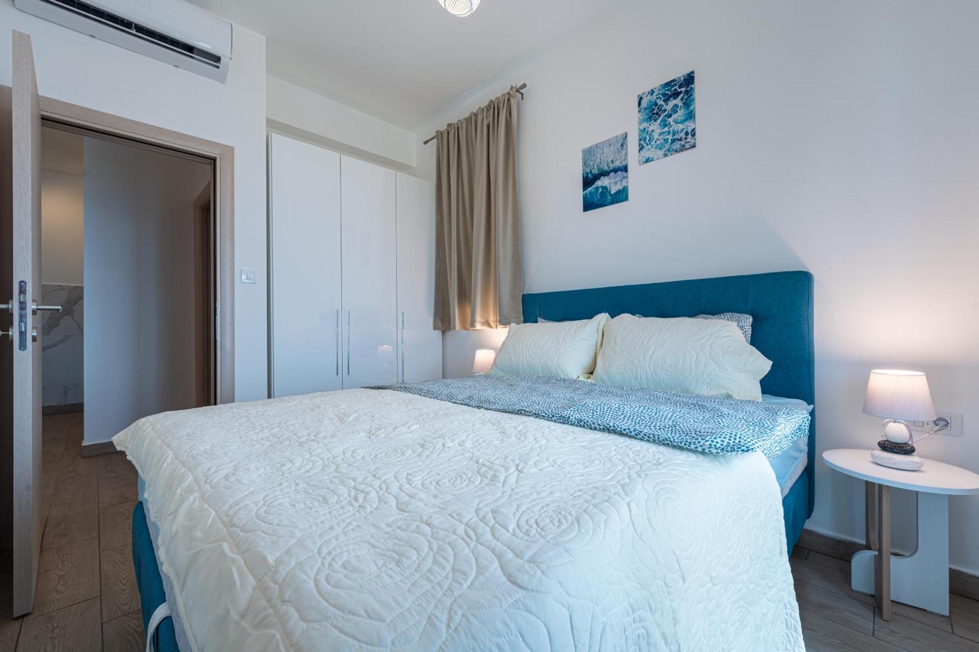 Niki Apartments Przno Светі-Стефан Екстер'єр фото