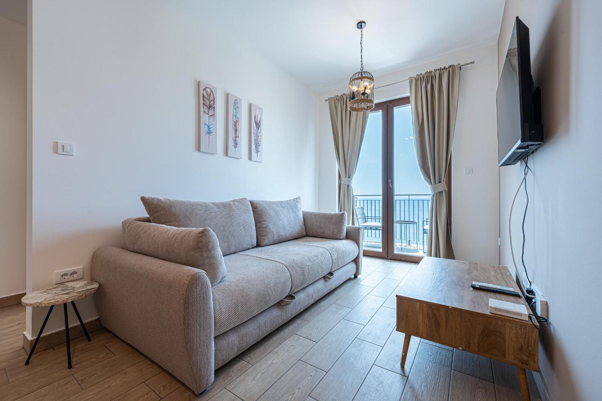 Niki Apartments Przno Светі-Стефан Екстер'єр фото