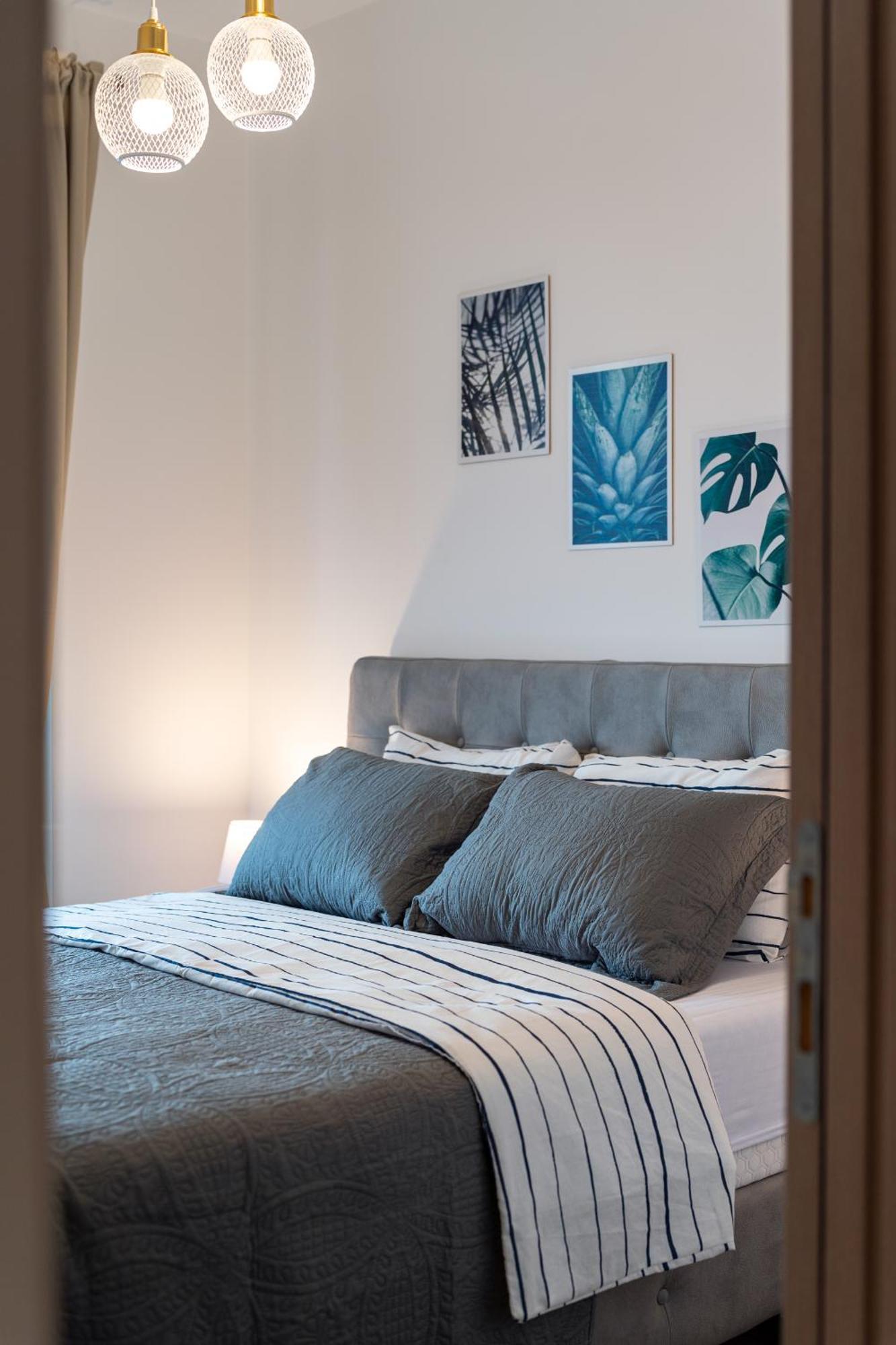 Niki Apartments Przno Светі-Стефан Екстер'єр фото